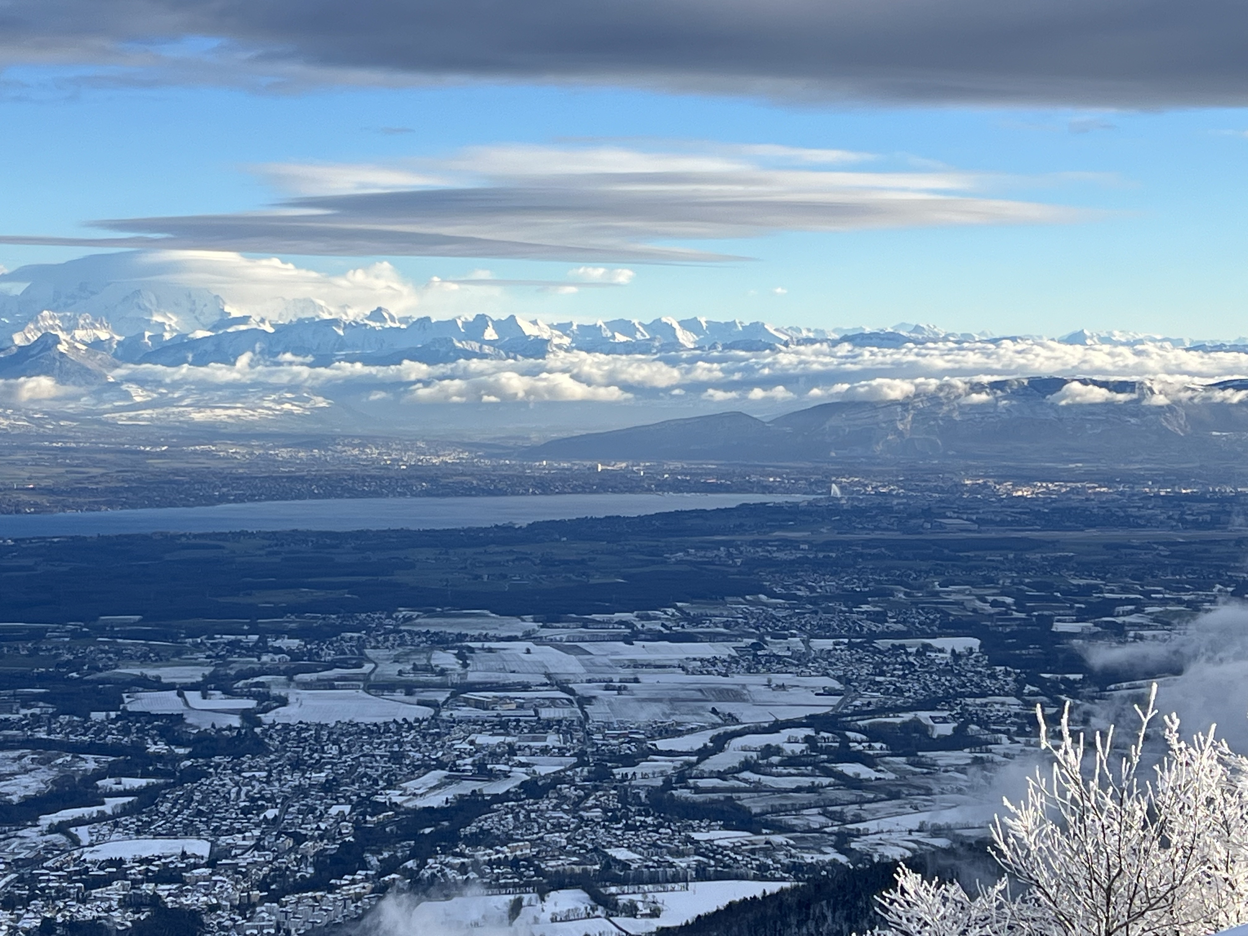 The view that makes this mountain special — Geneva, Lake Geneva, and the Mont Blanc massif